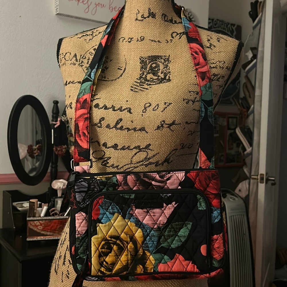 Vera bradley flower pattern purse